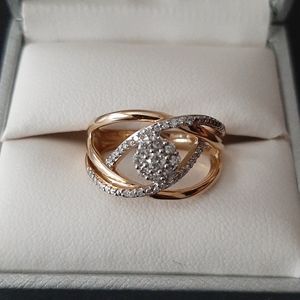 10k yellow gold/ diamond